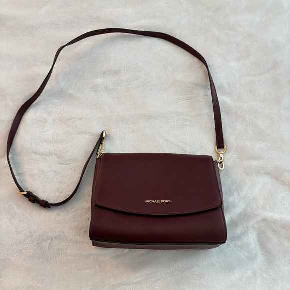 Michael Kors Wine Crossbody Bag - Picture 1 of 8